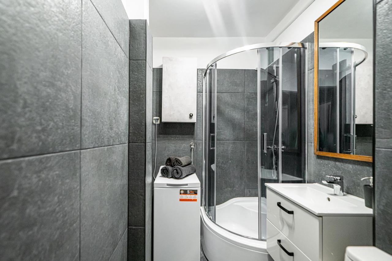 Niceone Apartment Number 5 - W Samym Centrum! Вроцлав Екстер'єр фото